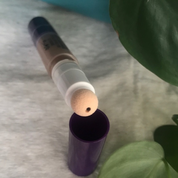 Cover girl simply ageless instant fix adv concealer color#22970 - Picture 3 of 3